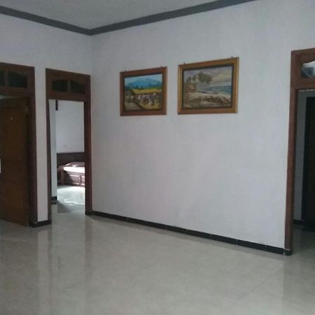 Hotel "Ngebel Indah" Exteriér fotografie