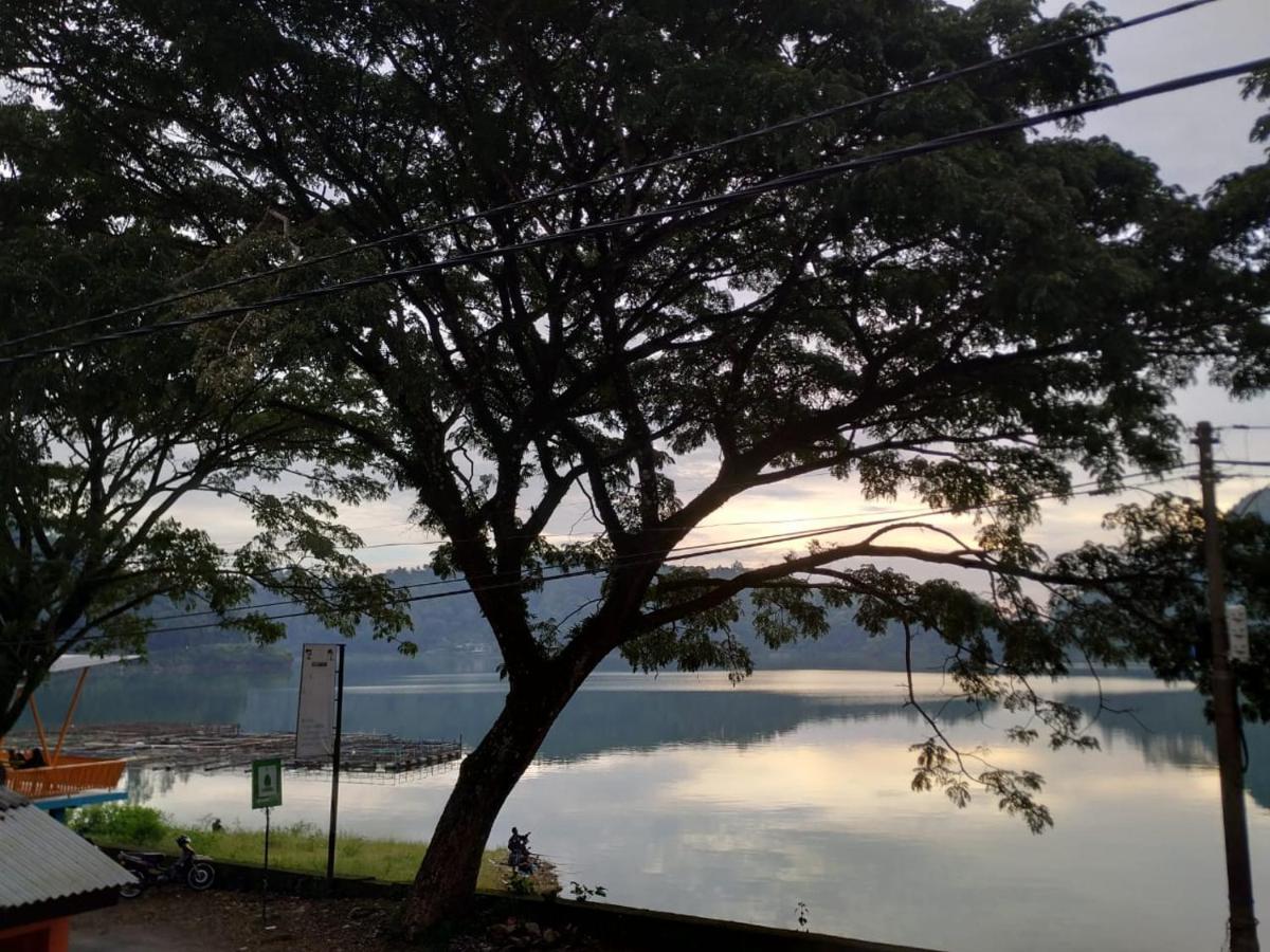 Hotel "Ngebel Indah" Exteriér fotografie
